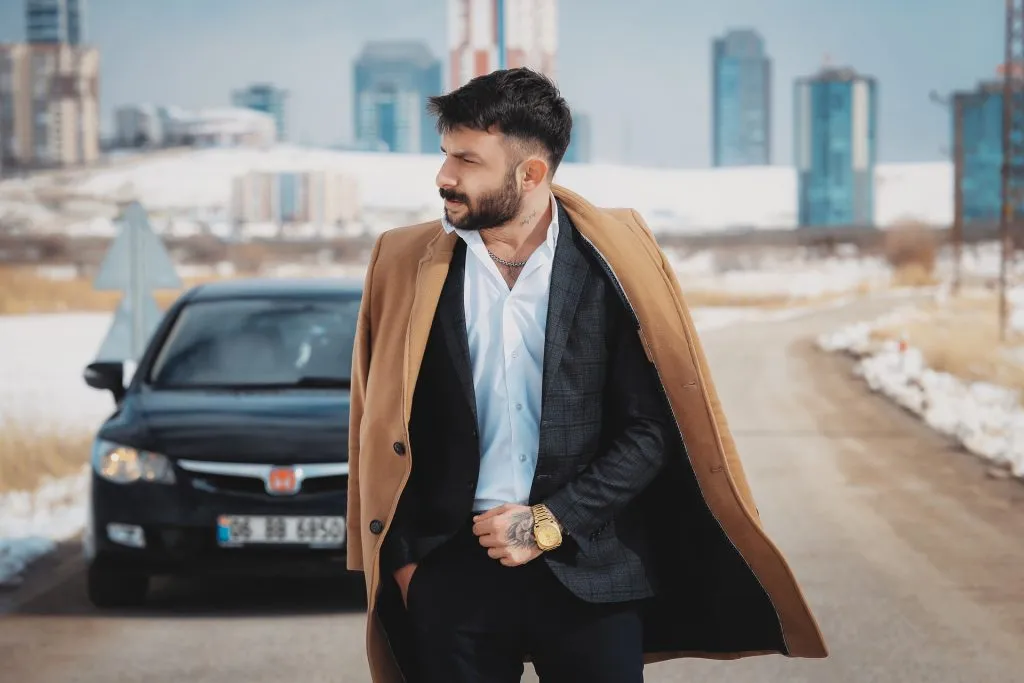 Kiedy marynarki, a kiedy płaszcze? Moda na chłodniejsze pory roku